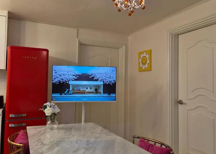 Casa Remanso, Spacious Gangnam Stay For 8 - Near 삼성서울병원, 삼성병원, Samsung Medical Center, Samsung Hospital, Coex, Lotte World - Free Parking, Luggage Storage アパート