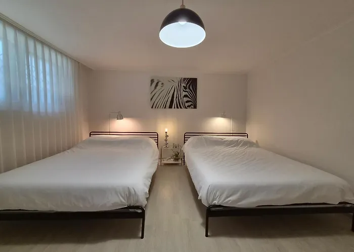 アパート Casa Remanso, Spacious Gangnam Stay For 8 - Near 삼성서울병원, 삼성병원, Samsung Medical Center, Samsung Hospital, Coex, Lotte World - Free Parking, Luggage Storage