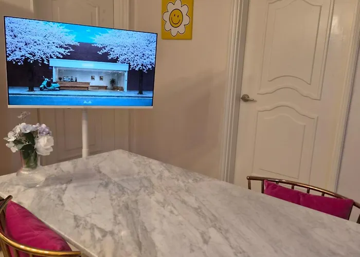 アパート Casa Remanso, Spacious Gangnam Stay For 8 - Near 삼성서울병원, 삼성병원, Samsung Medical Center, Samsung Hospital, Coex, Lotte World - Free Parking, Luggage Storage